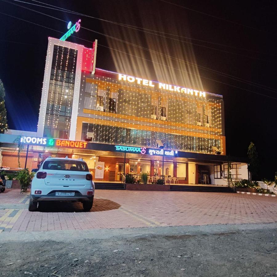 Hotel Nilkanth Navsari Exterior foto
